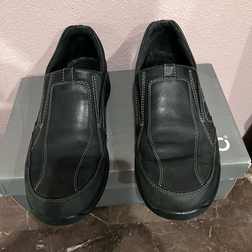 Ecco dress  shoe.